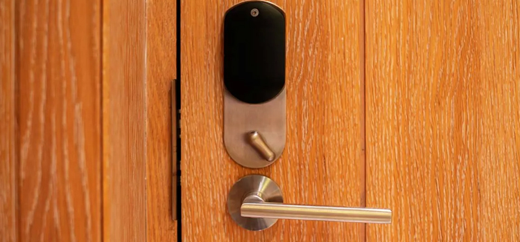 Automatic Locking Door Knob Arden-Arcade